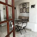 Castle81homes White , Sea View House * מרמריס