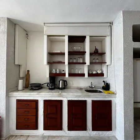 Apartament Castle81homes White , Sea View House *