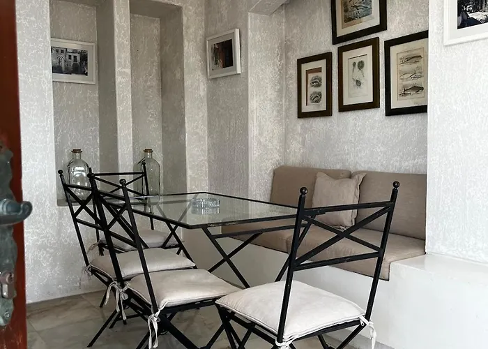 Castle81homes White , Sea View House Daire